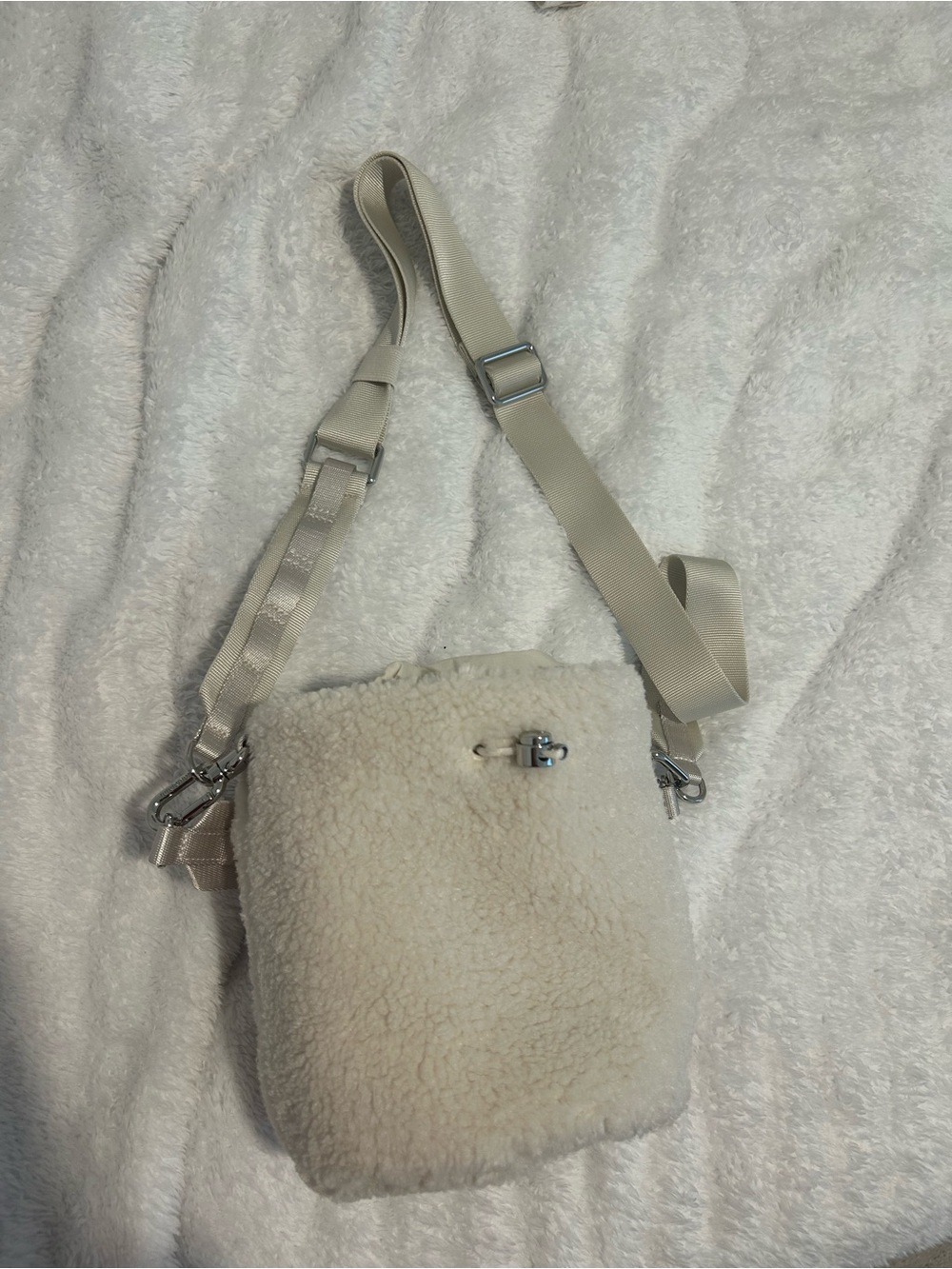 Lululemon Cream Sherpa Drawstring Crossbody Bucket Bag